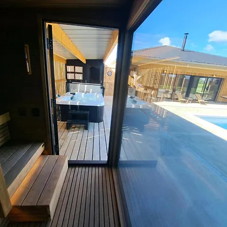 Cocooning à Avec Piscine Et Spa, Animaux Bienvenus - Fr-1-496-384 Séjour à la campagne